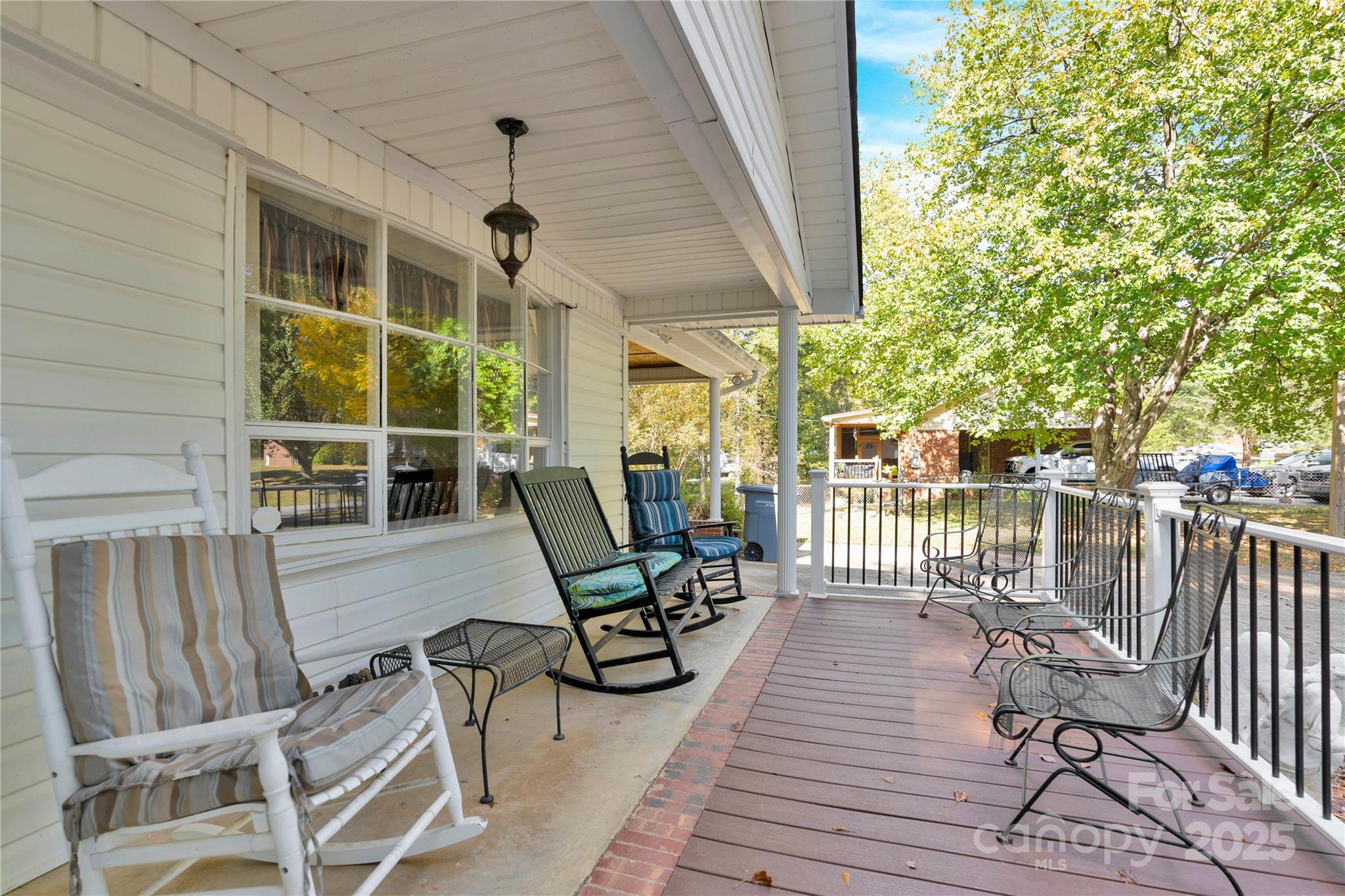 841 Knowles Drive — Dallas