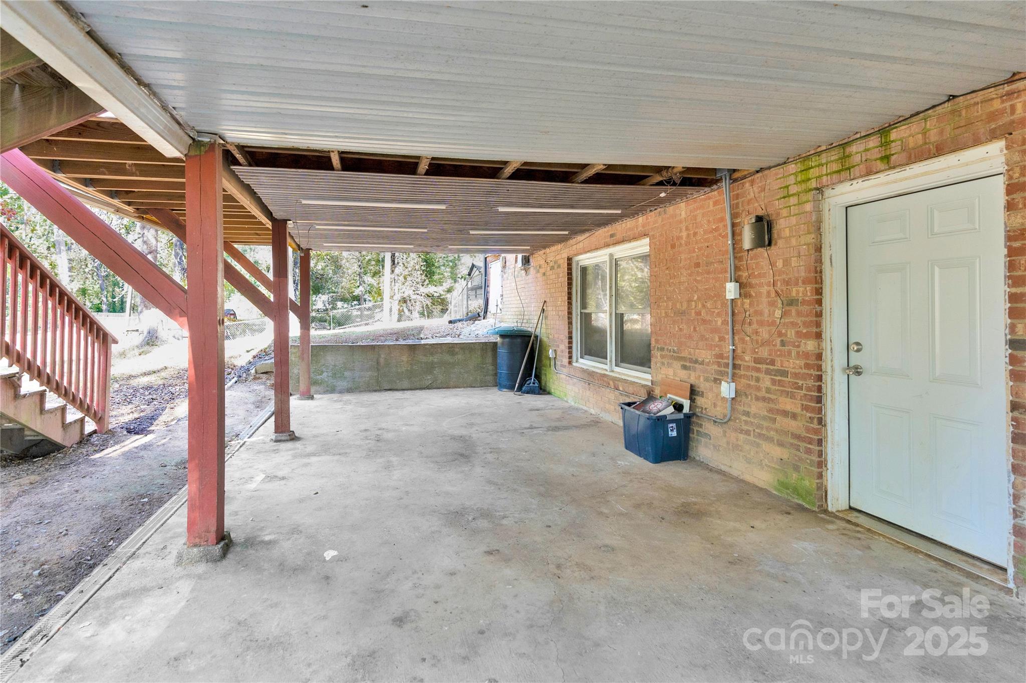 841 Knowles Drive — Dallas