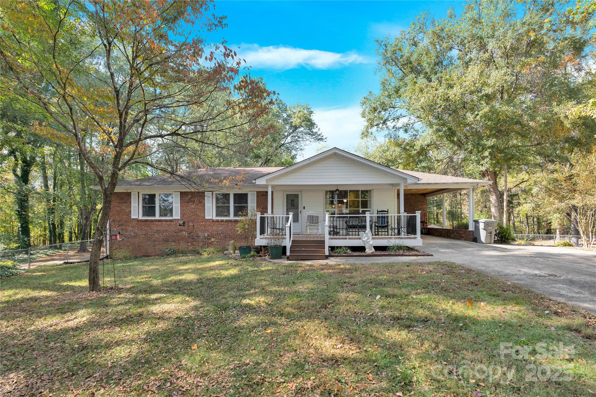 841 Knowles Drive — Dallas