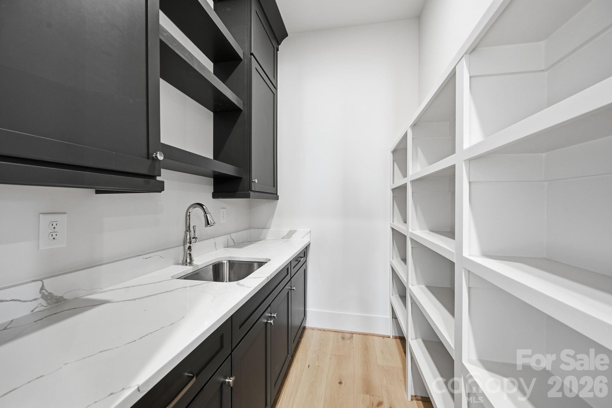 7245 Westrow Avenue — Charlotte