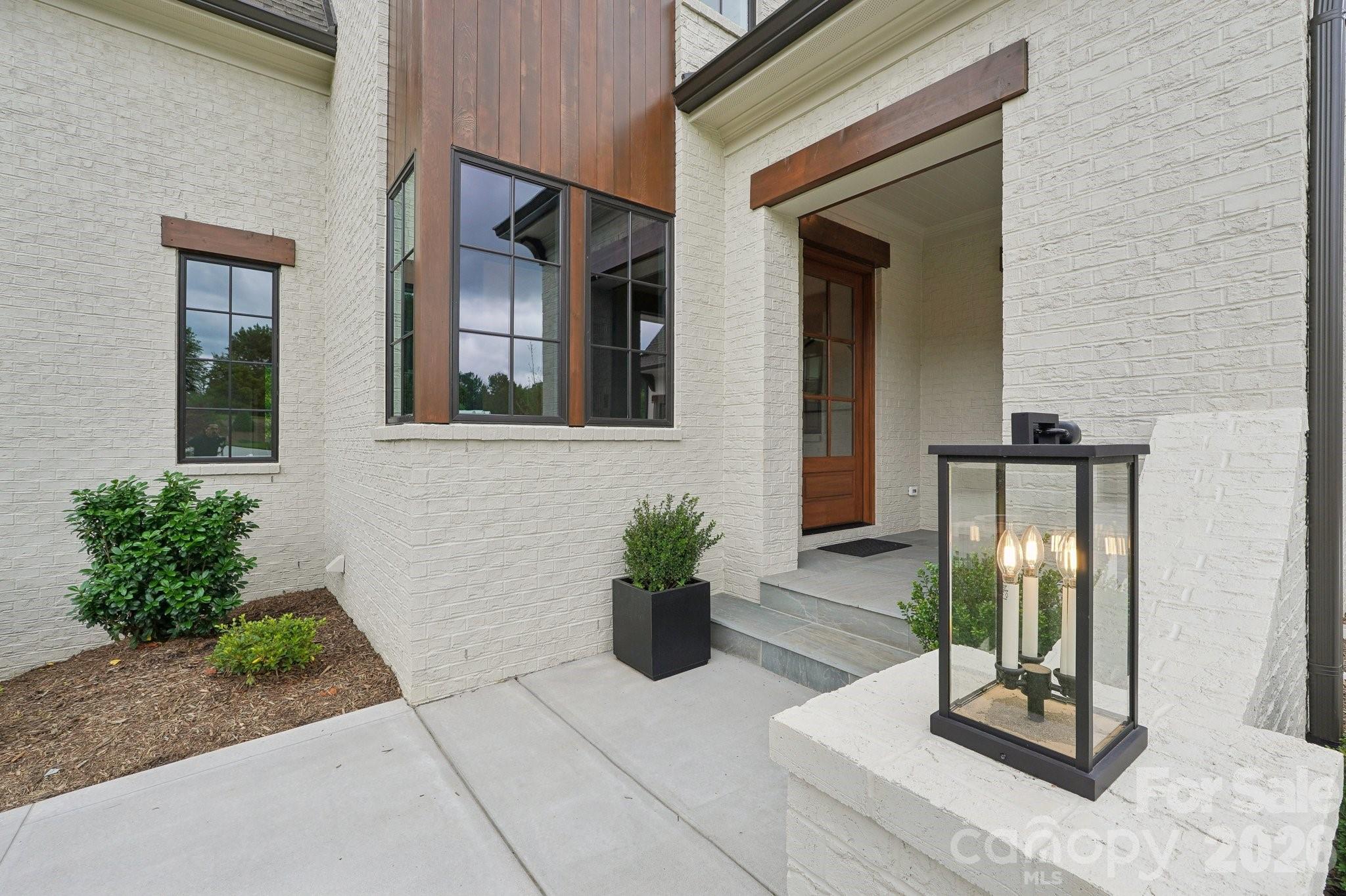 213 Crest Court — Weddington