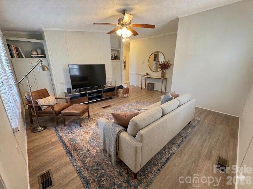 406 W Mill Street — Landis
