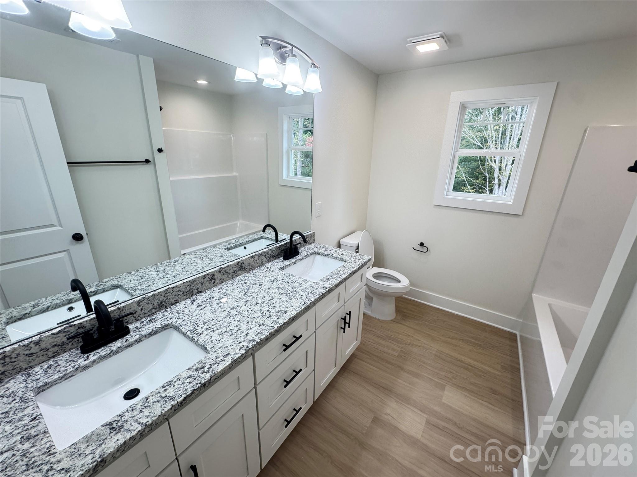 1205 Summerhill Street SW — Lenoir