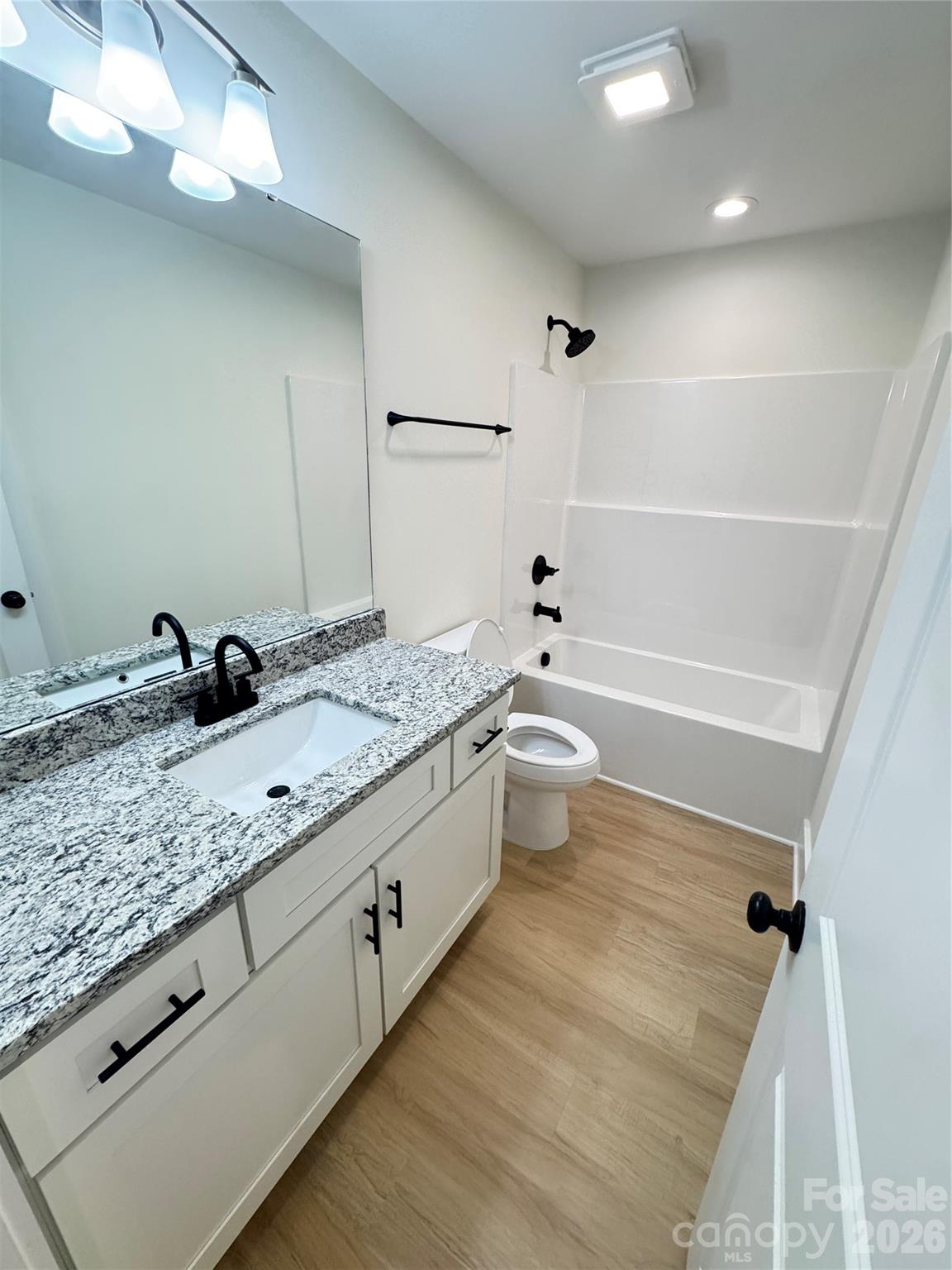 1205 Summerhill Street SW — Lenoir