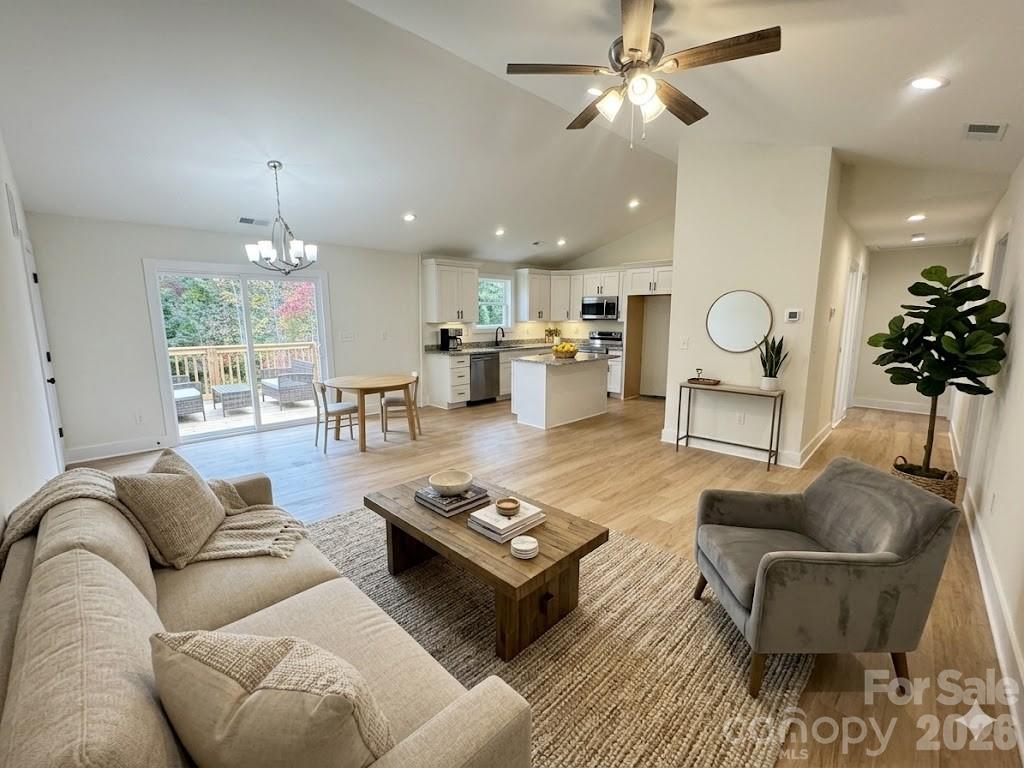 1205 Summerhill Street SW — Lenoir
