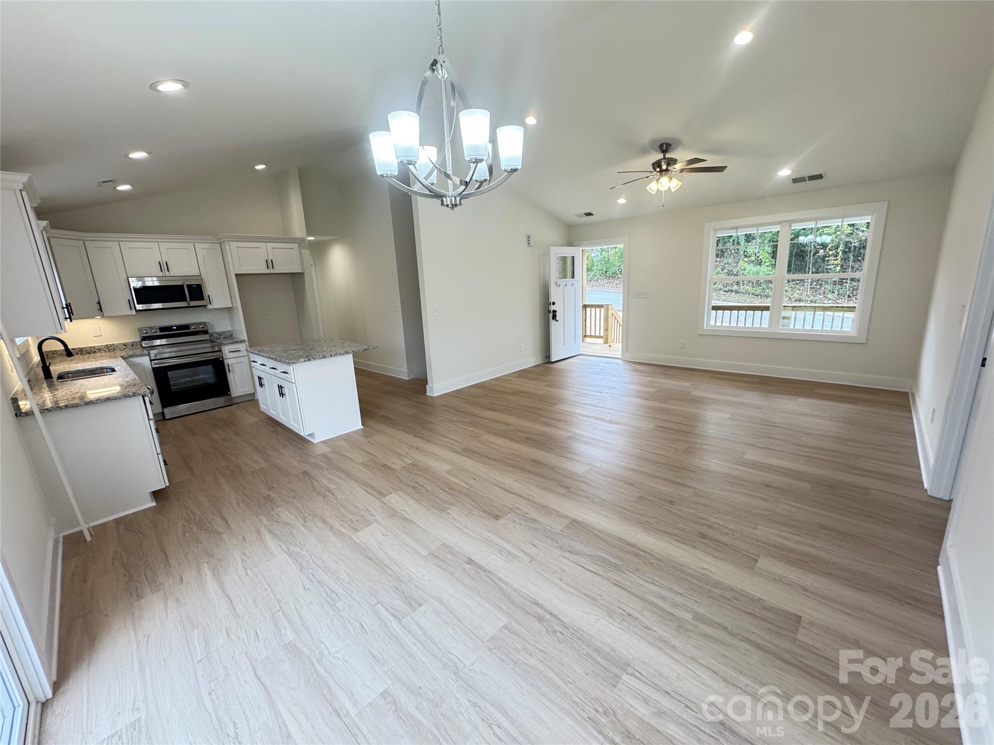 1205 Summerhill Street SW — Lenoir
