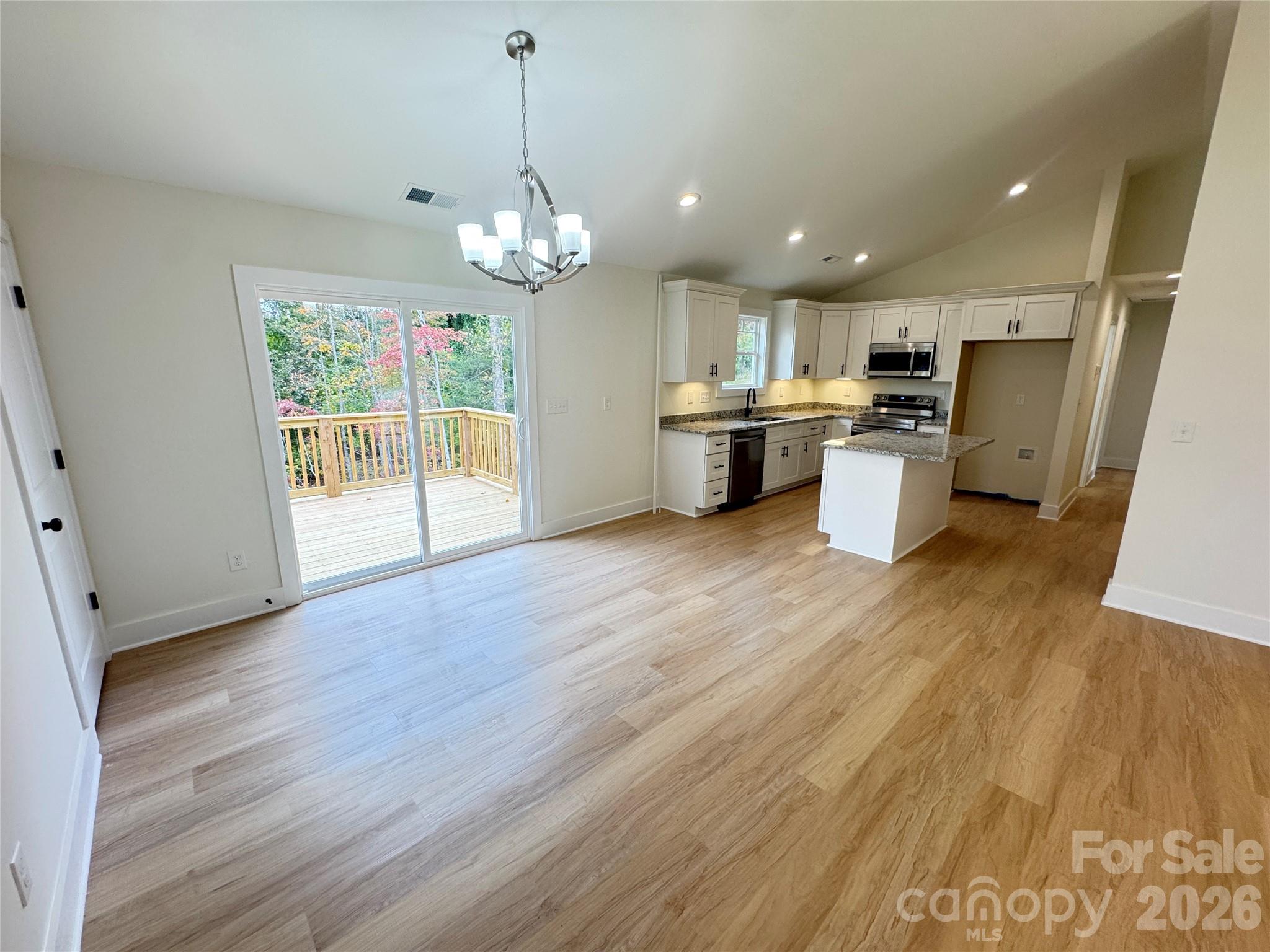 1205 Summerhill Street SW — Lenoir