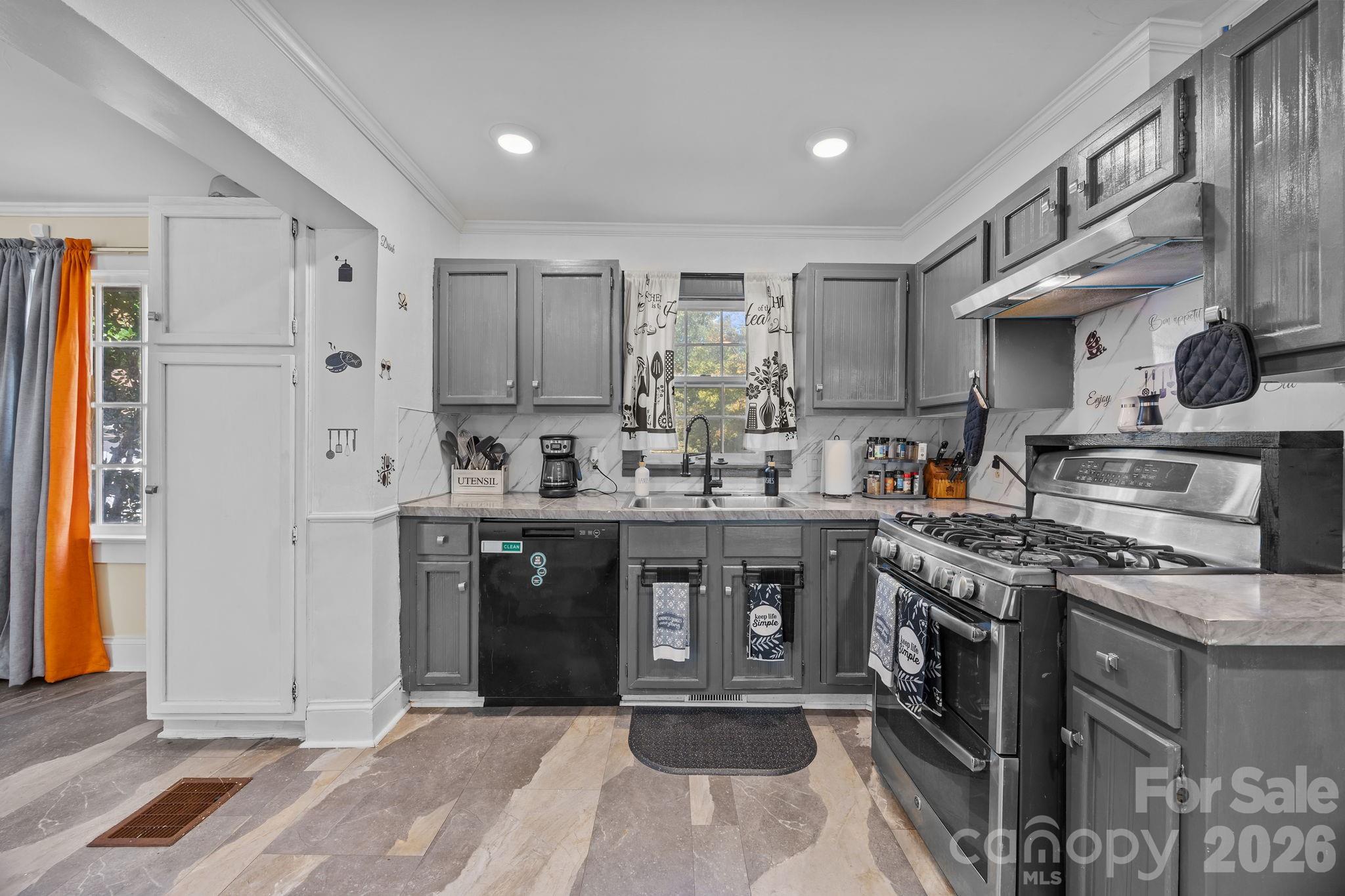 151 E Corriher Avenue — Salisbury