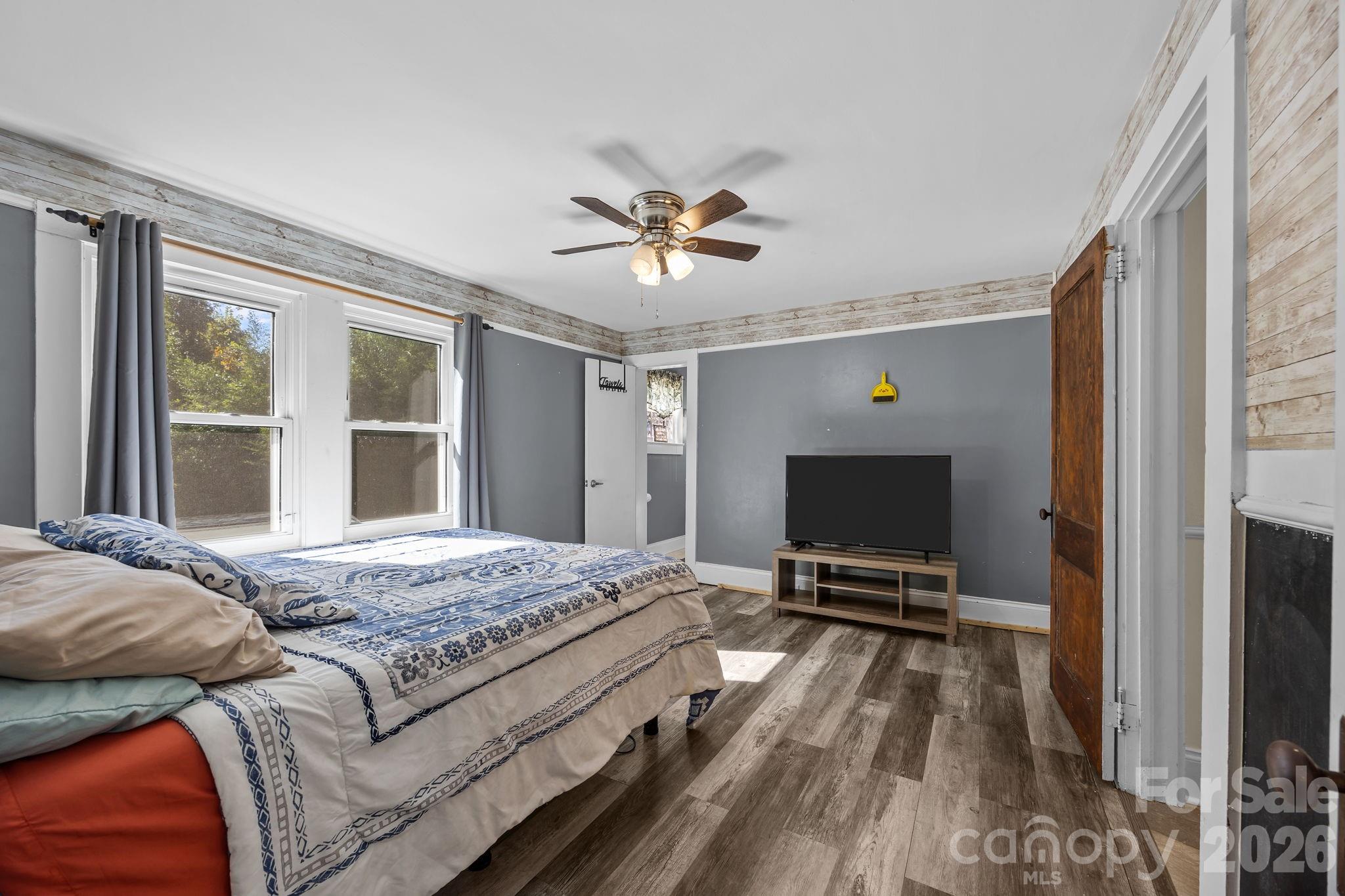 151 E Corriher Avenue — Salisbury