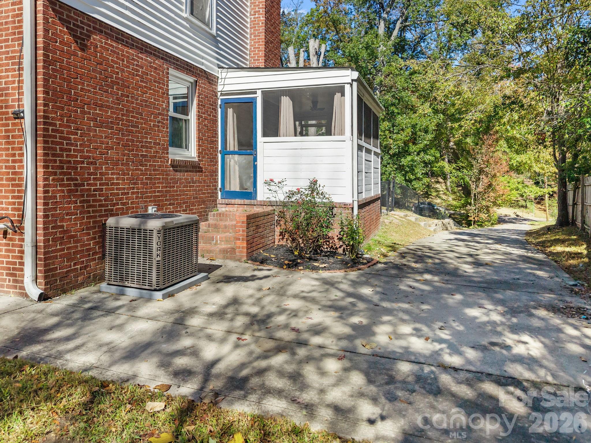 151 E Corriher Avenue — Salisbury