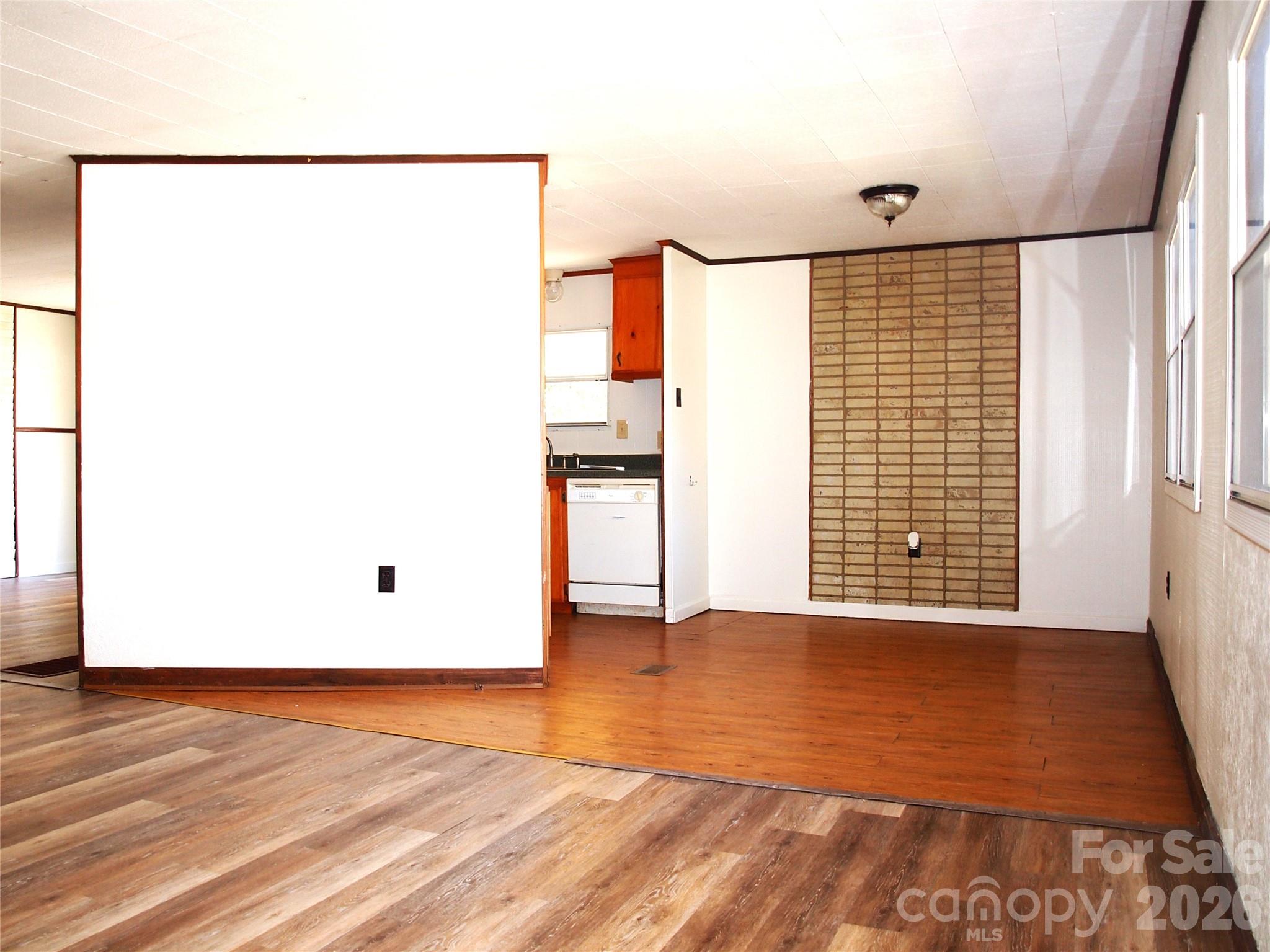9 Smokey Cove Road — Canton