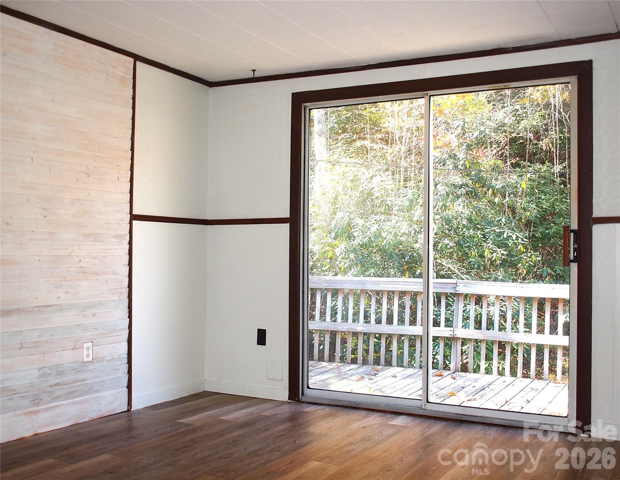 9 Smokey Cove Road — Canton
