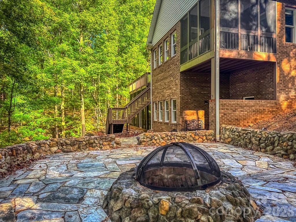 906 Rocky Cove Lane — Denton