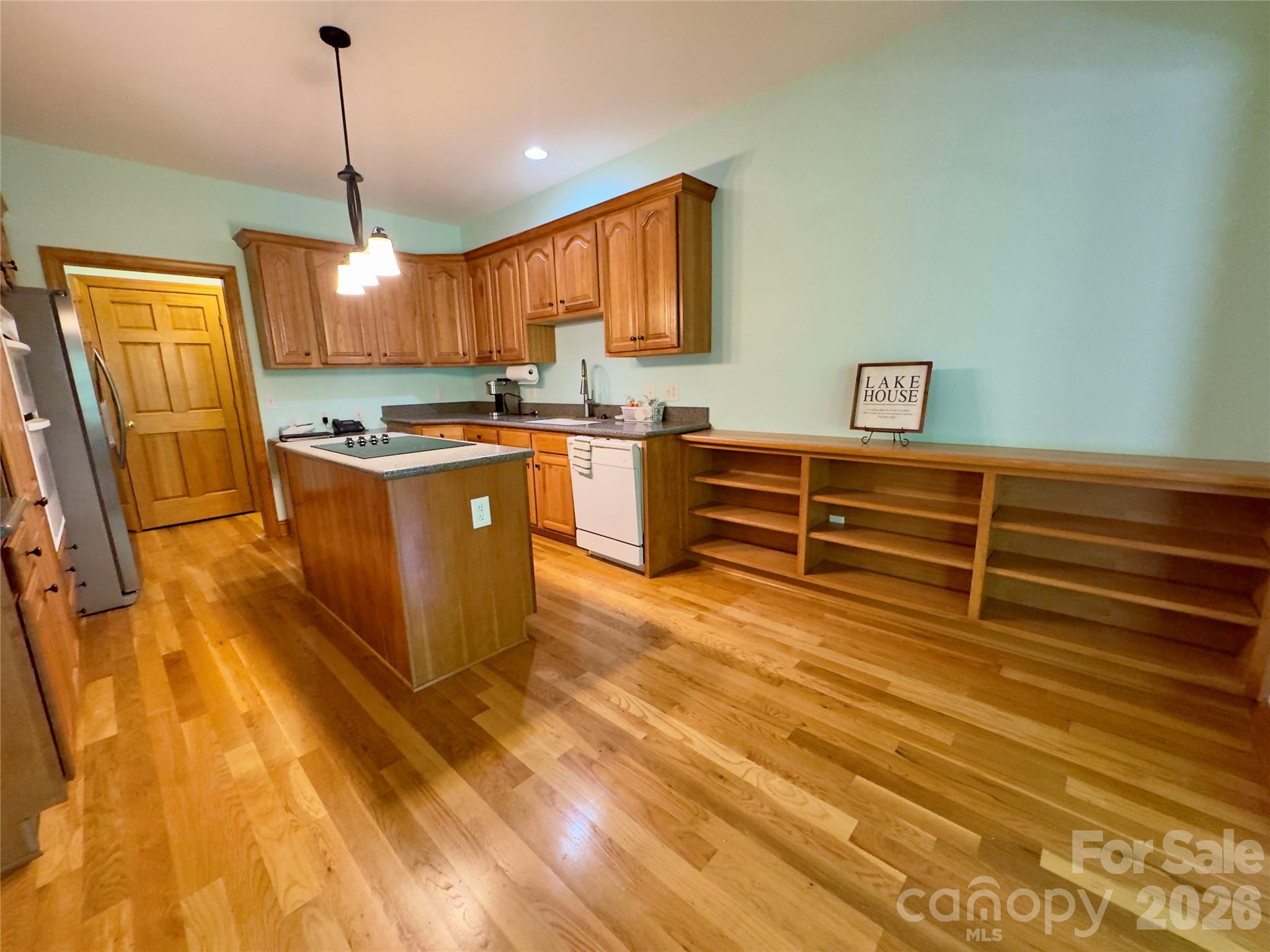 906 Rocky Cove Lane — Denton
