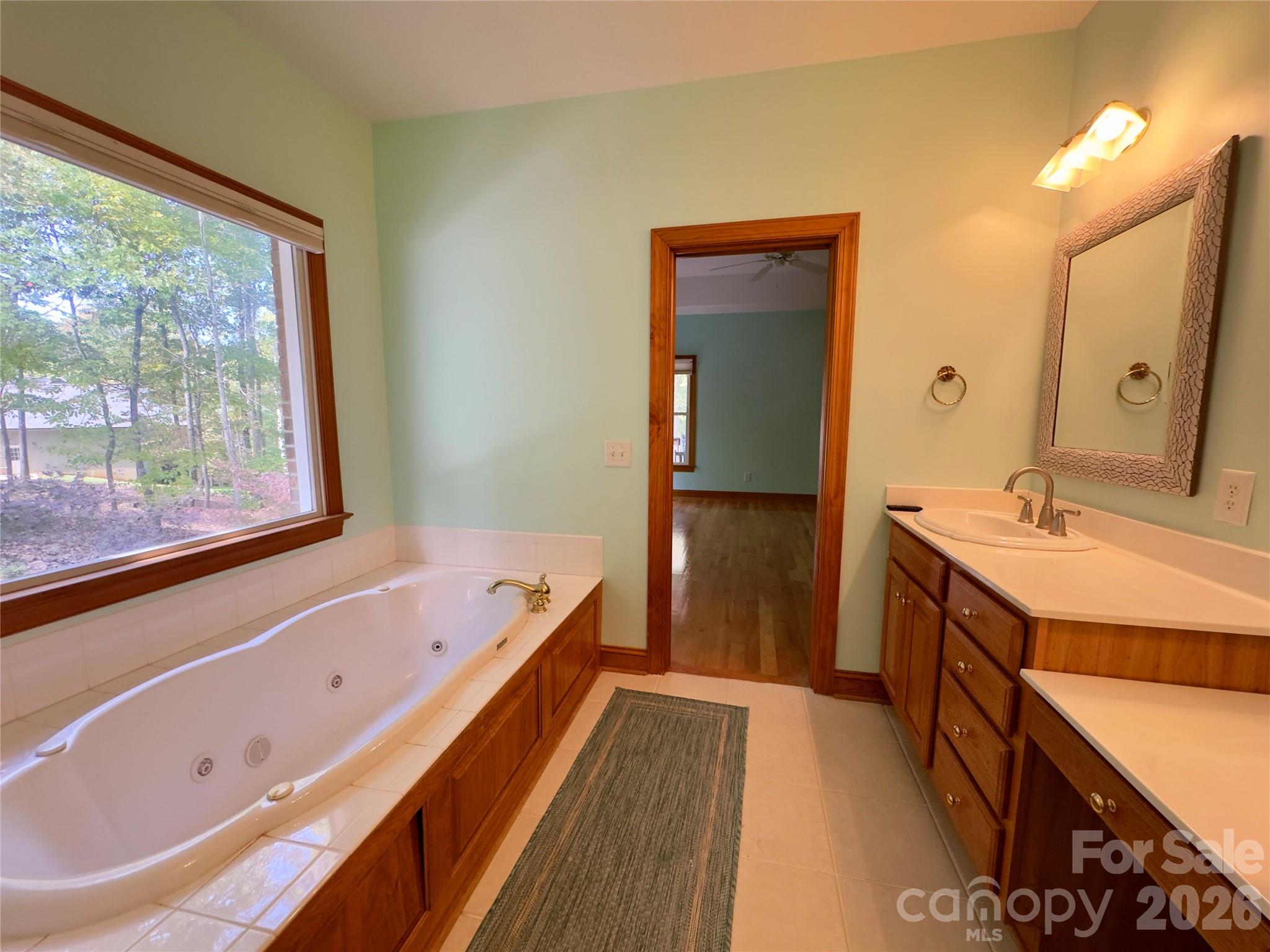 906 Rocky Cove Lane — Denton