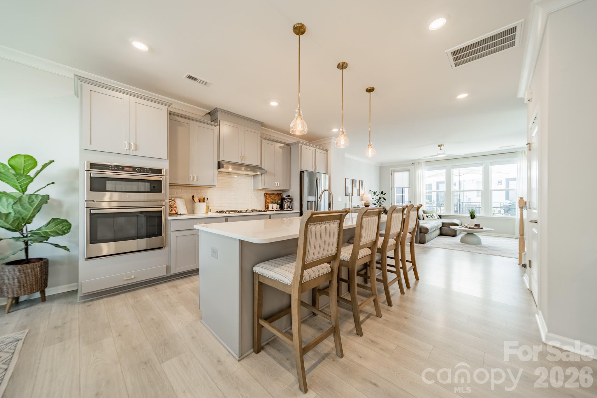 4040 Hidden Oaks Drive — Charlotte