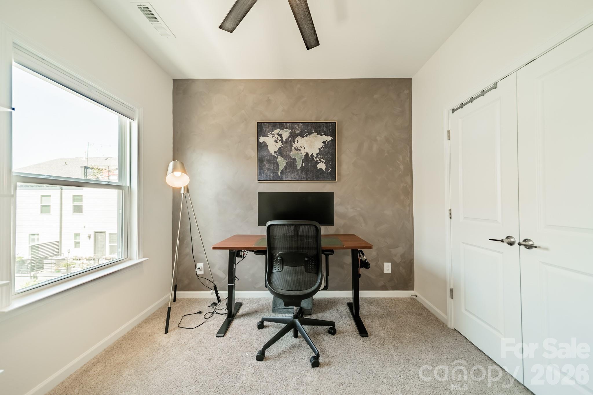 4040 Hidden Oaks Drive — Charlotte