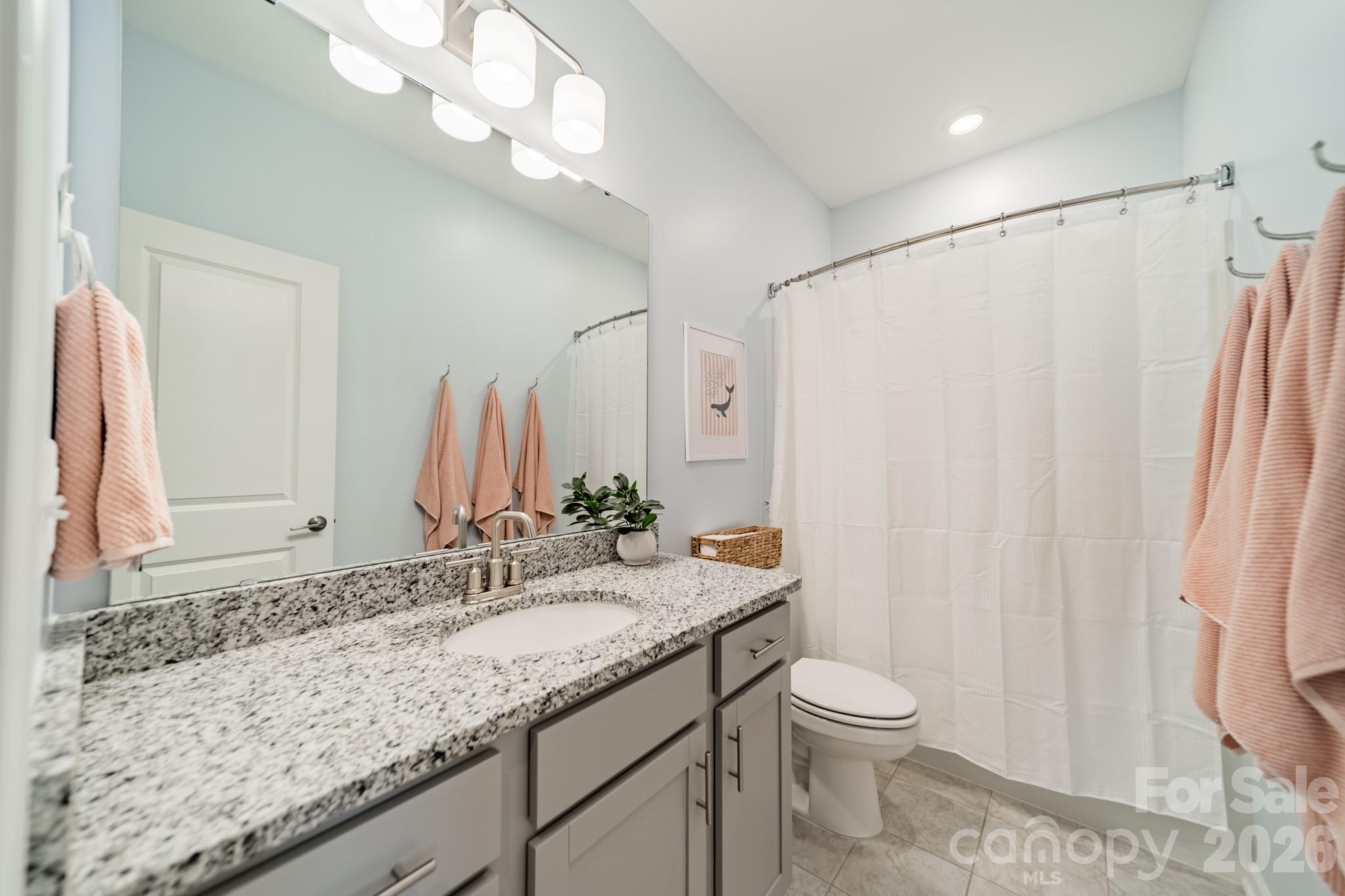 4040 Hidden Oaks Drive — Charlotte