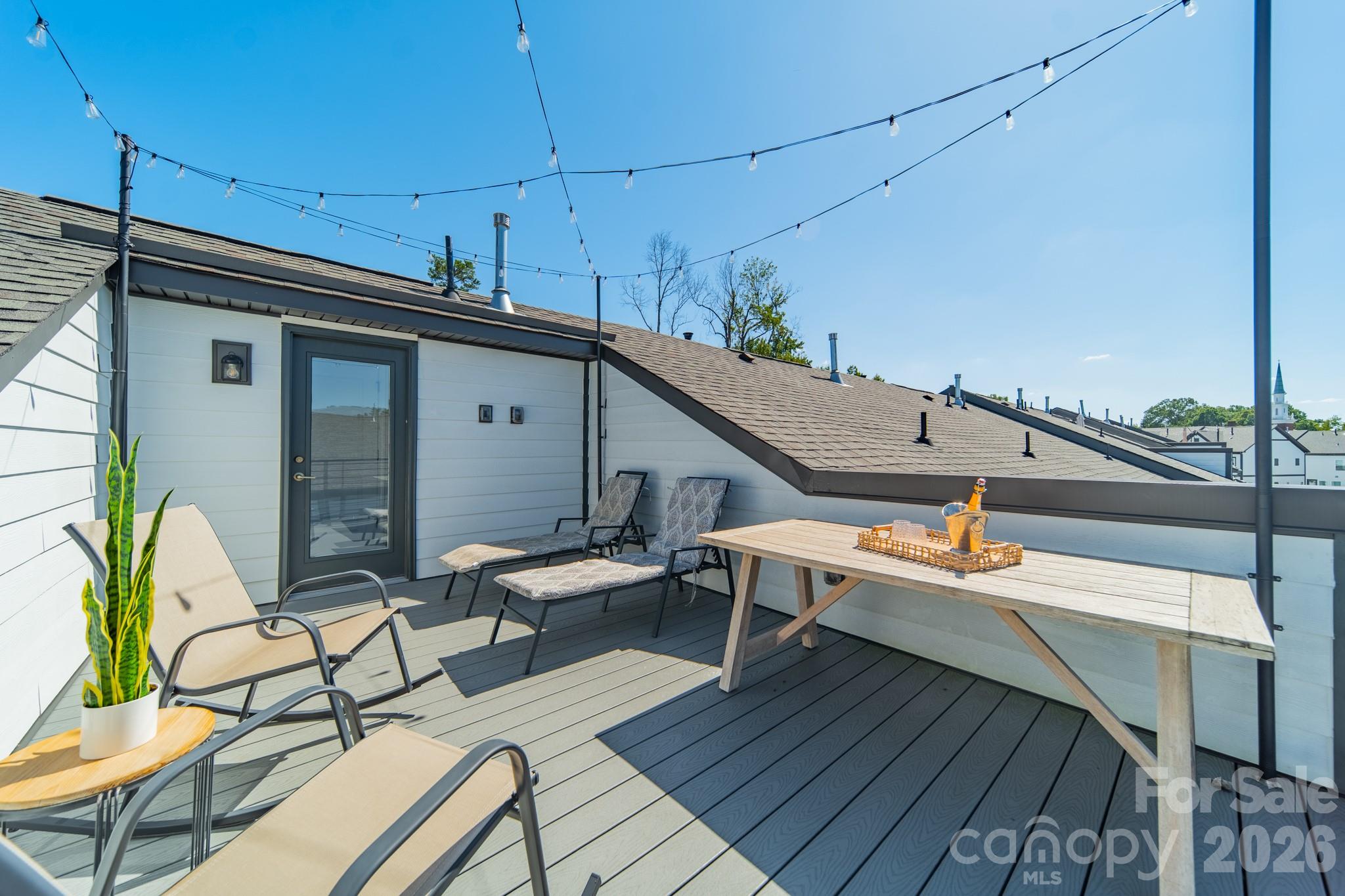 4040 Hidden Oaks Drive — Charlotte