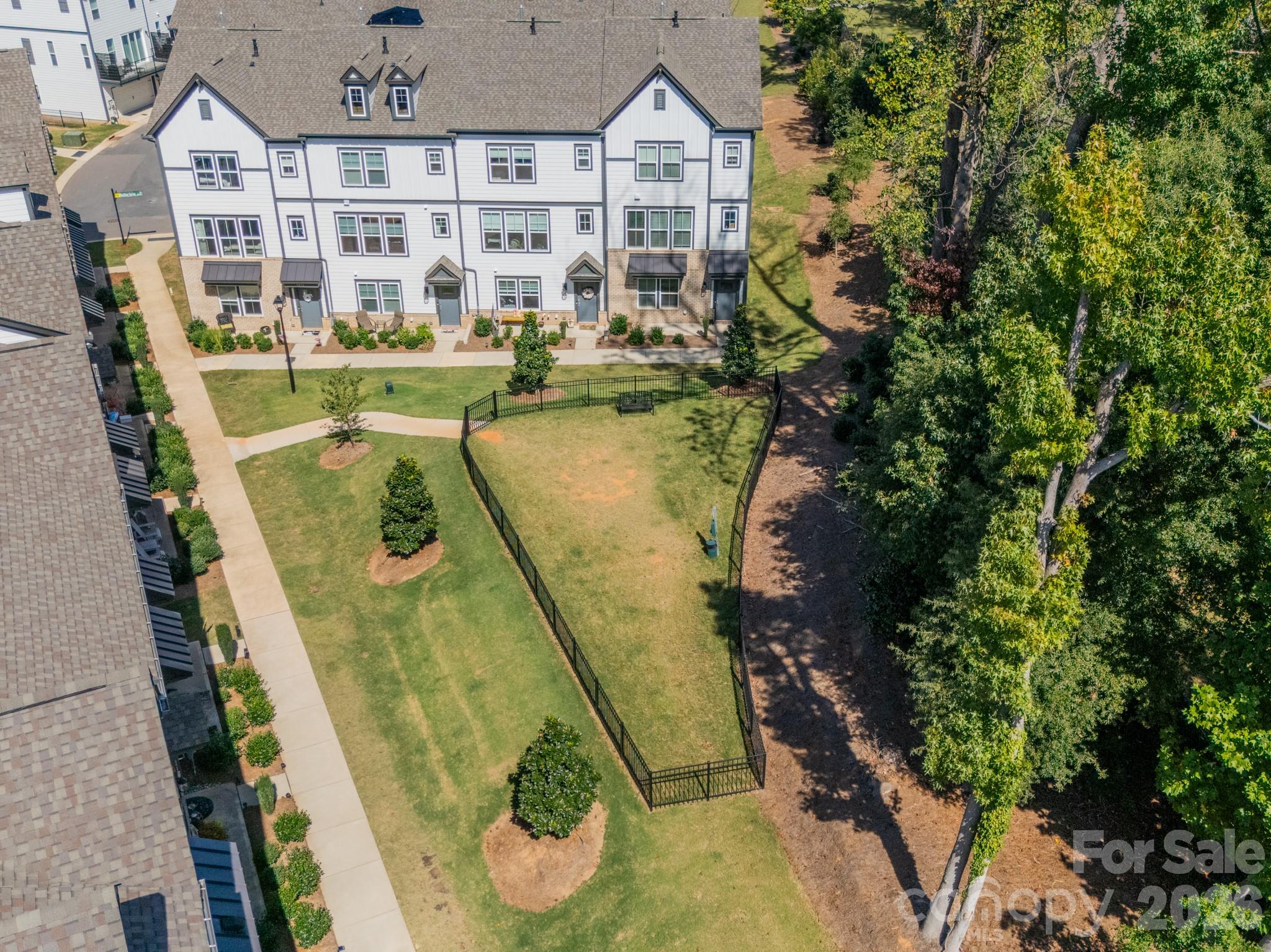 4040 Hidden Oaks Drive — Charlotte
