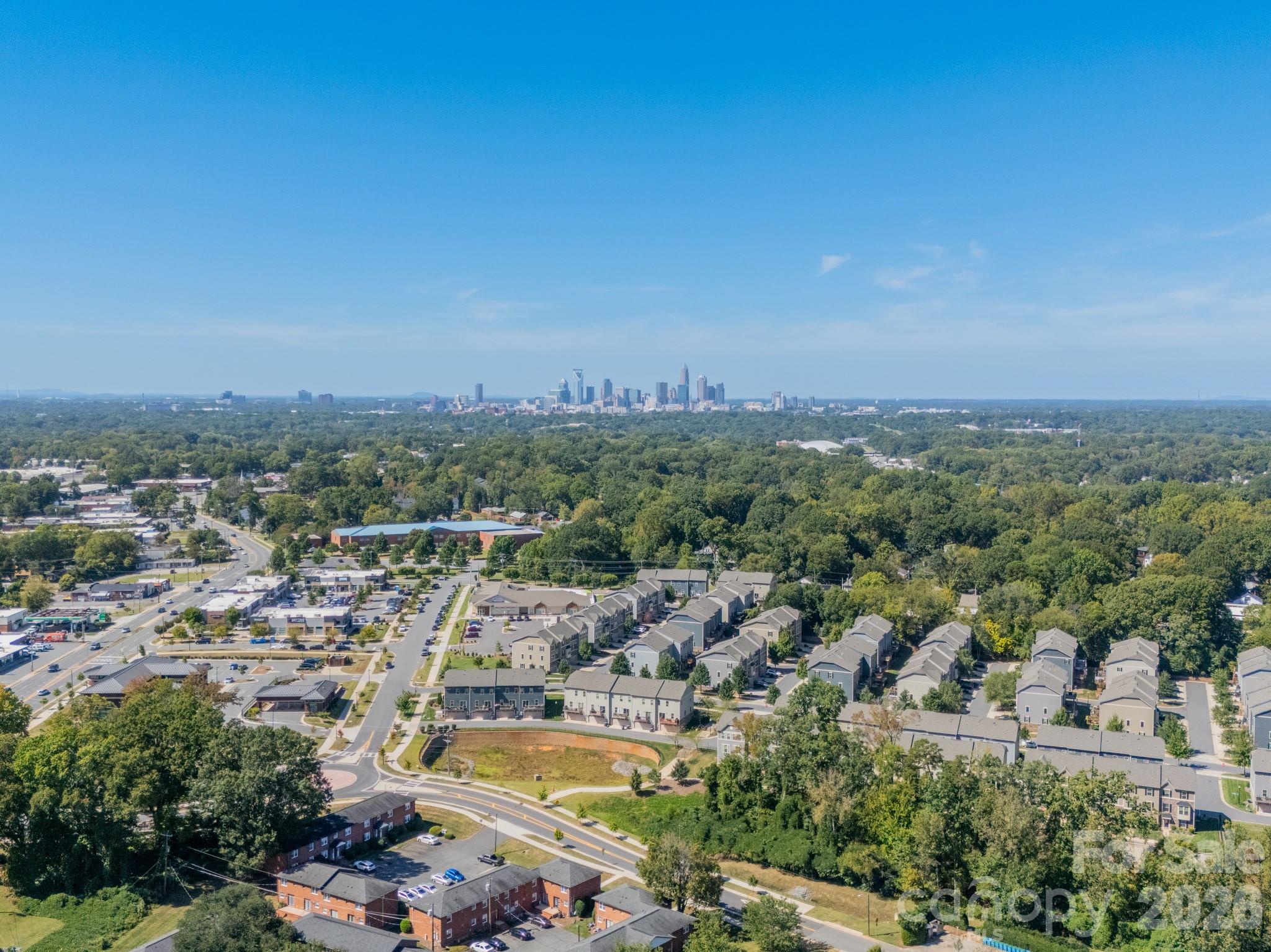 4040 Hidden Oaks Drive — Charlotte