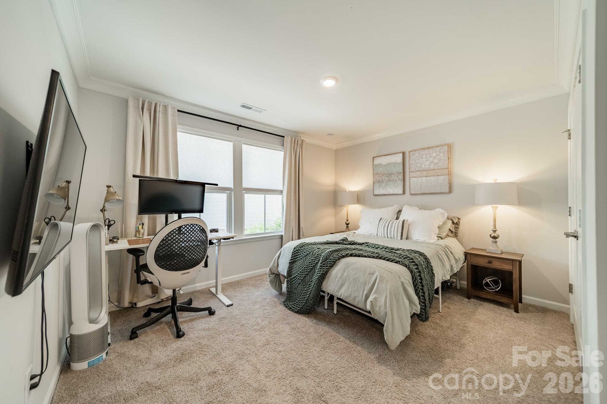 4040 Hidden Oaks Drive — Charlotte