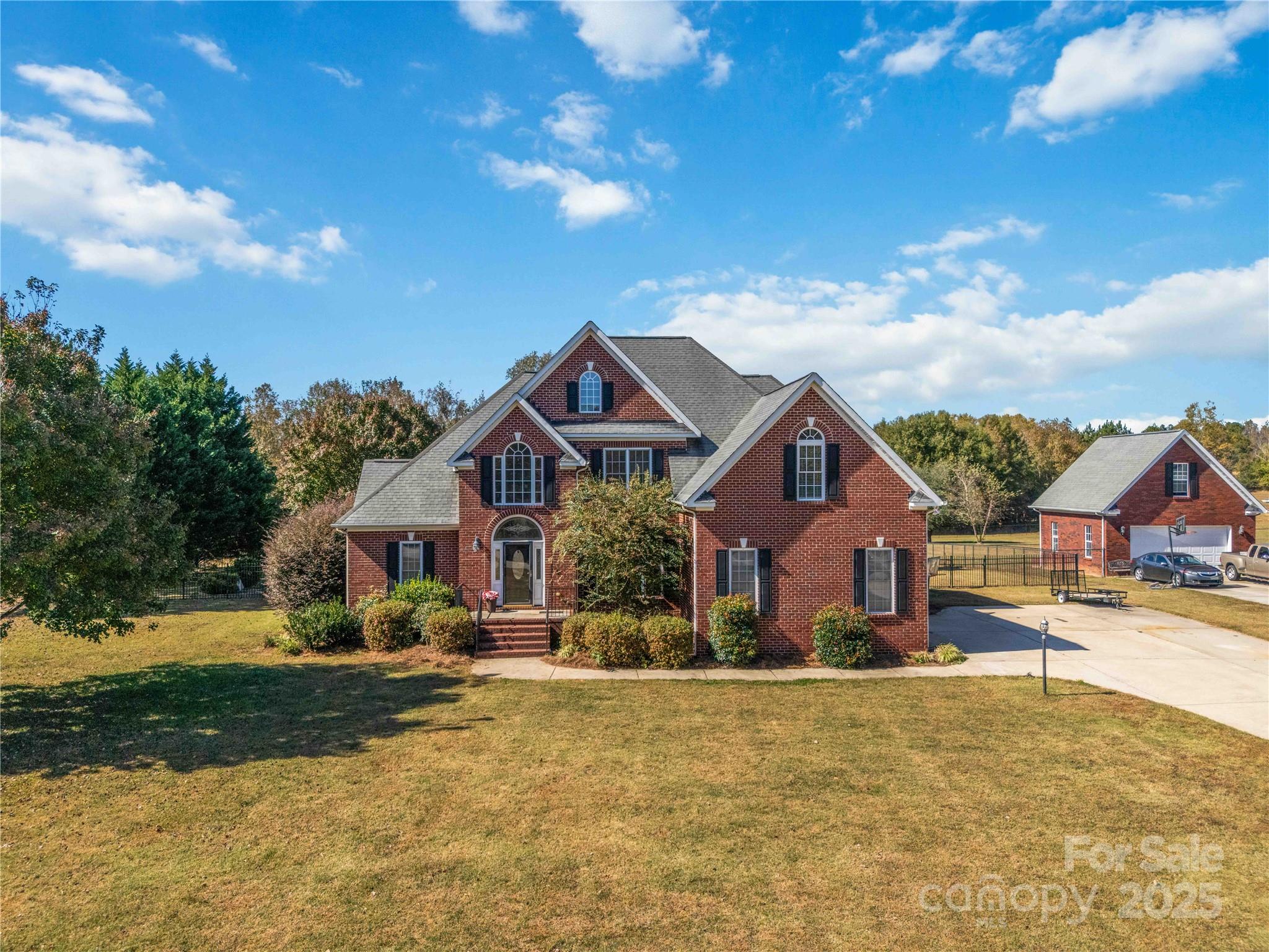 533 Mason Dickson Road — York