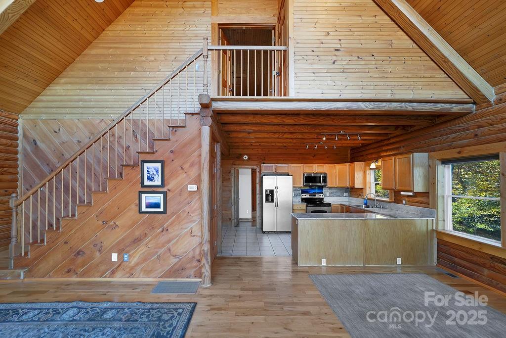 85 N Ridge Road — Rosman