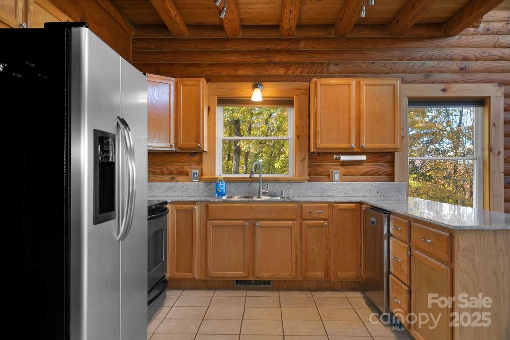 85 N Ridge Road — Rosman