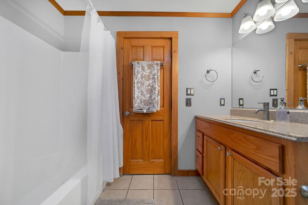 85 N Ridge Road — Rosman
