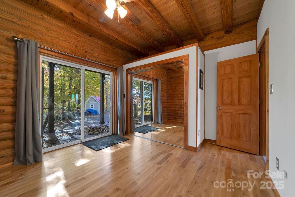 85 N Ridge Road — Rosman