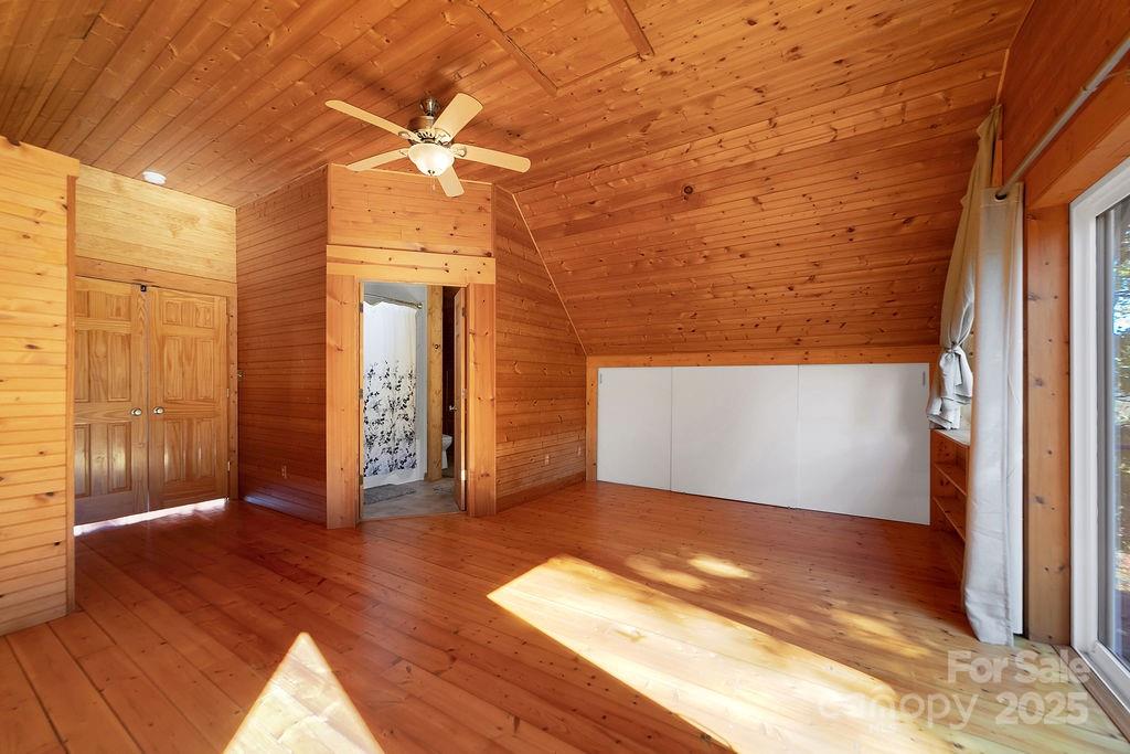 85 N Ridge Road — Rosman