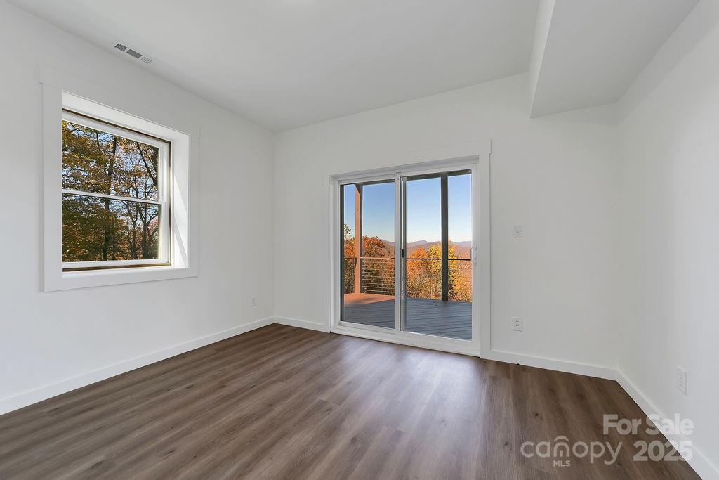 85 N Ridge Road — Rosman