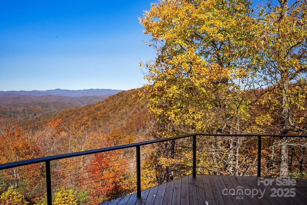 85 N Ridge Road — Rosman