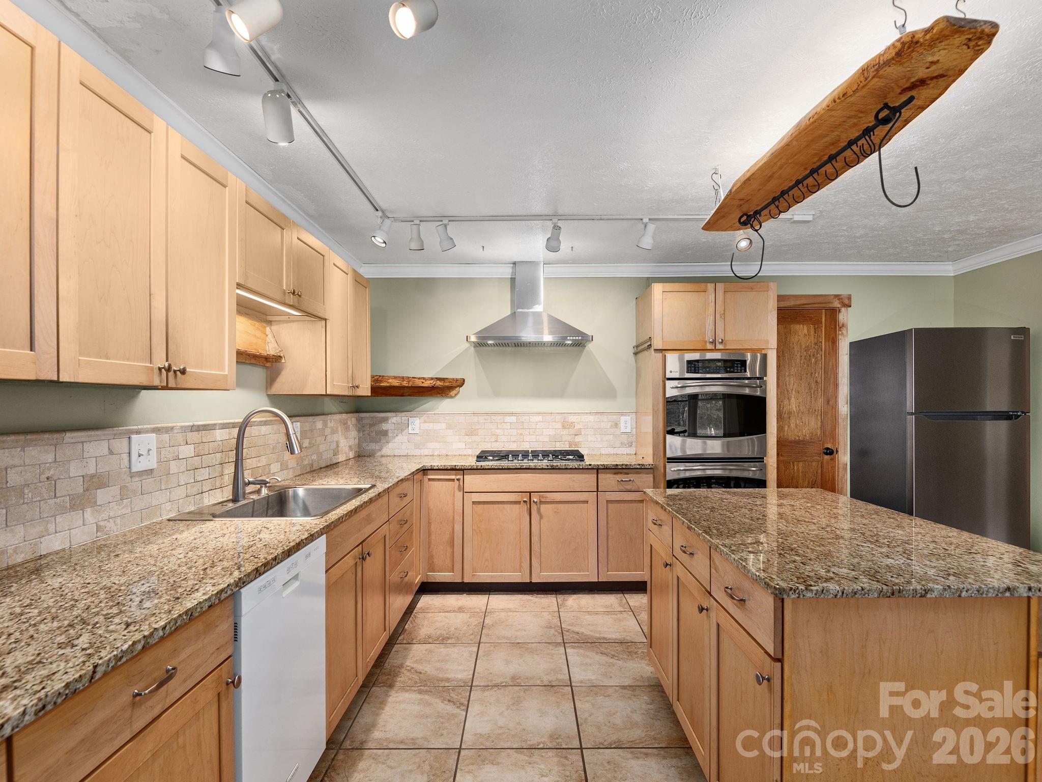 6 Star Berry Lane — Fairview