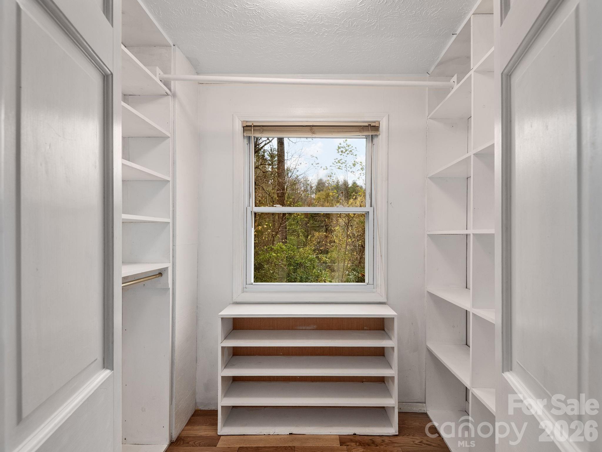 6 Star Berry Lane — Fairview