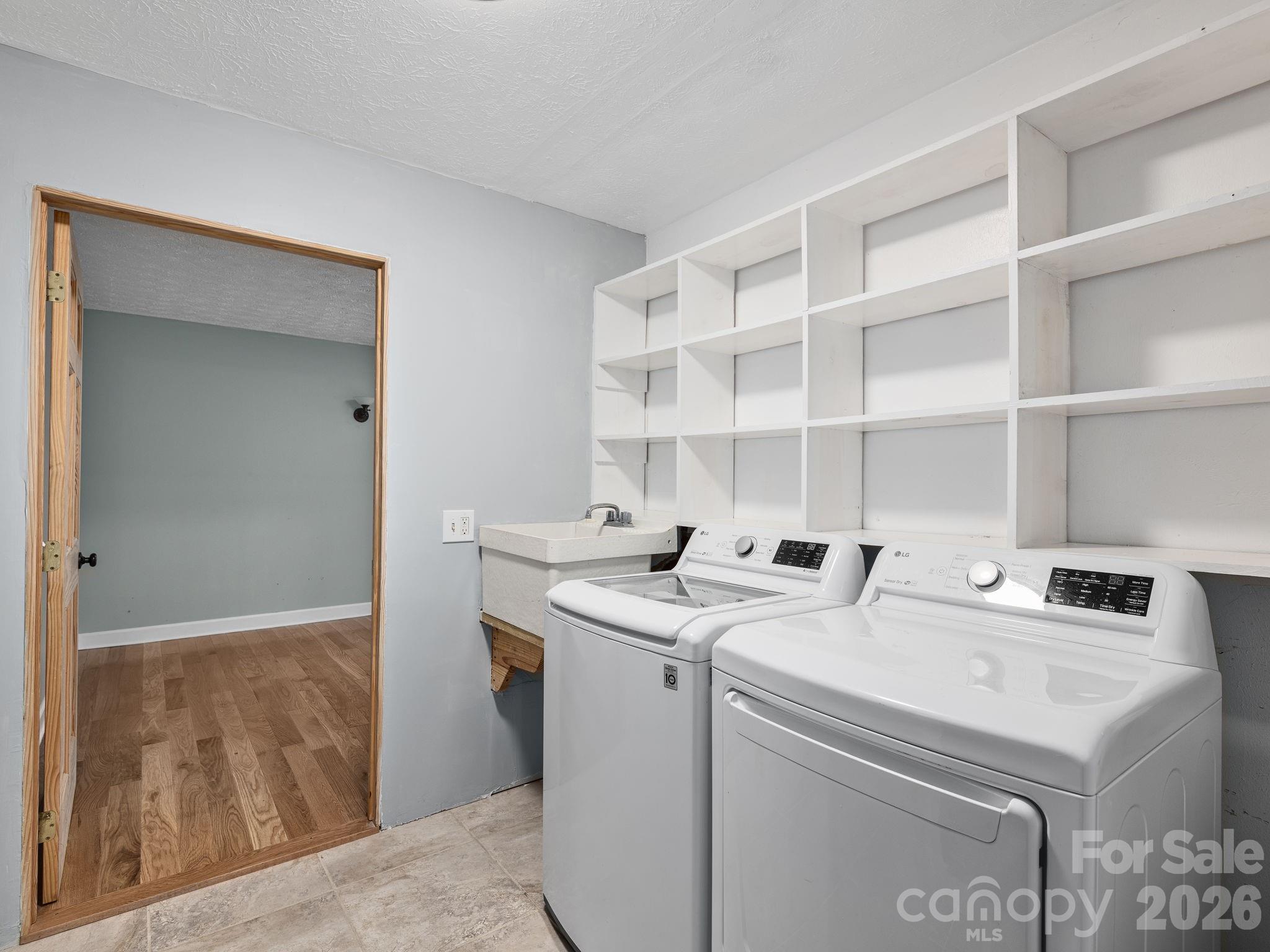 6 Star Berry Lane — Fairview