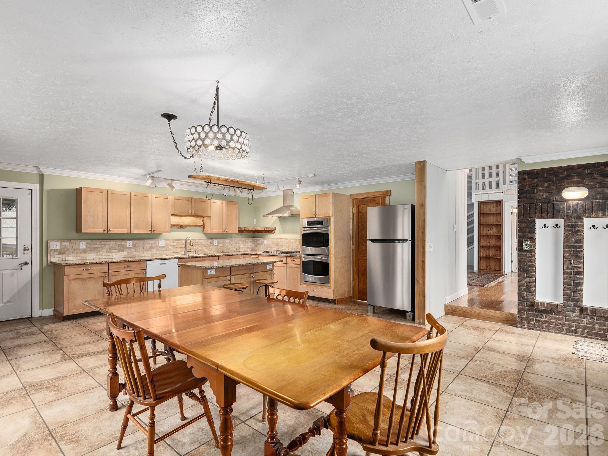 6 Star Berry Lane — Fairview