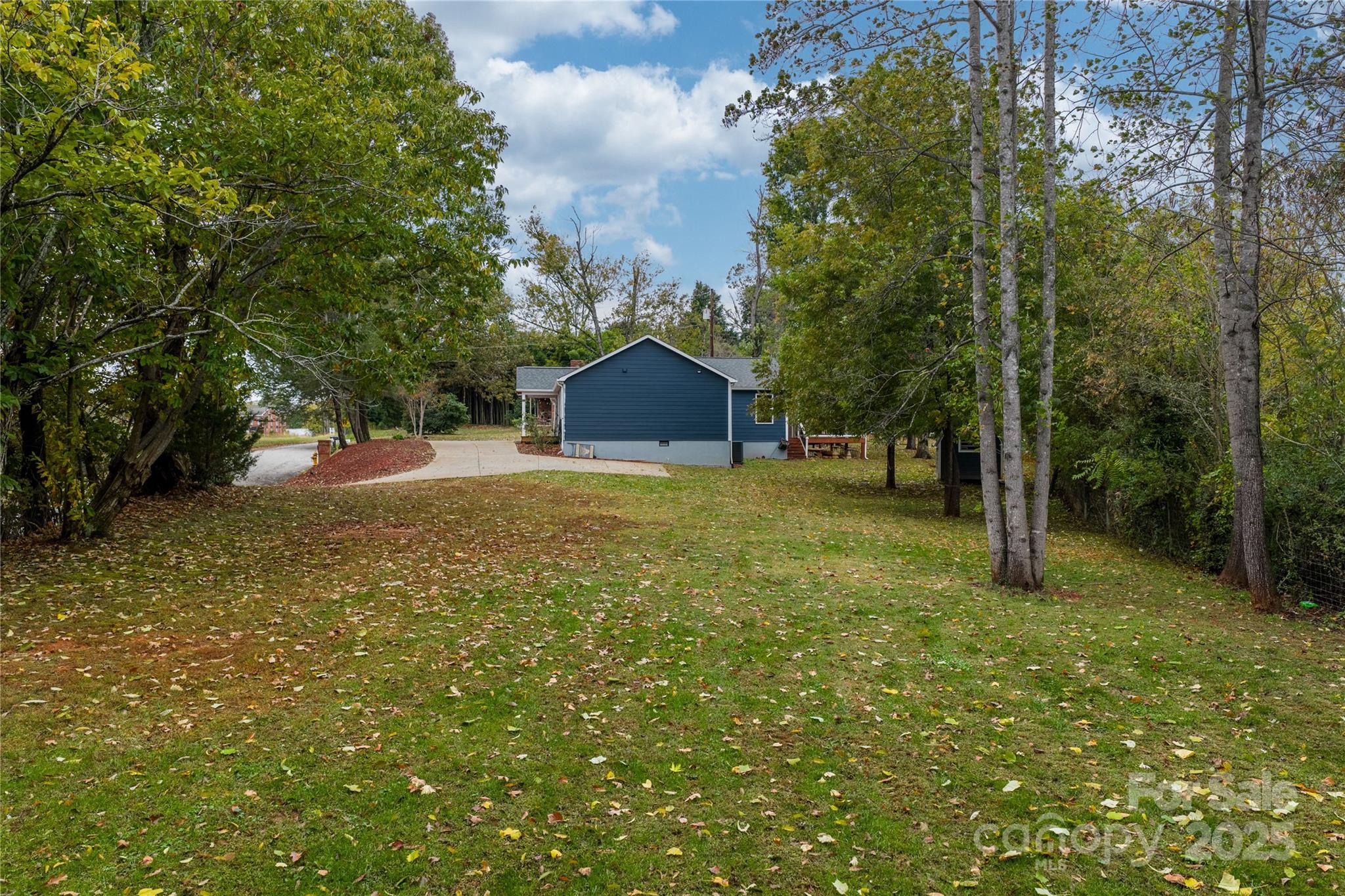 1515 Berkley Street SW — Lenoir