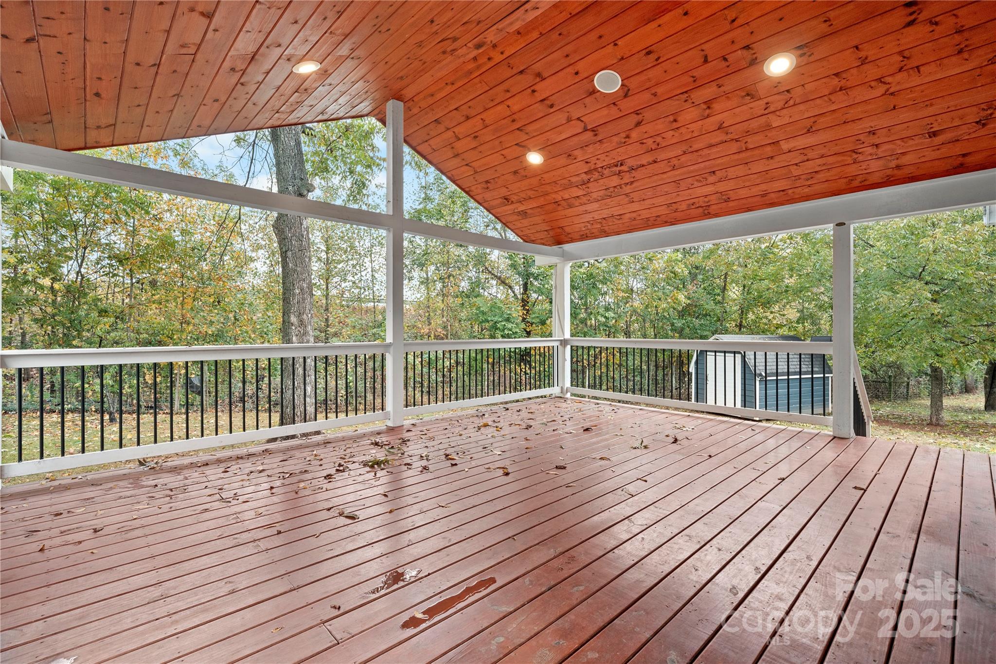 1515 Berkley Street SW — Lenoir