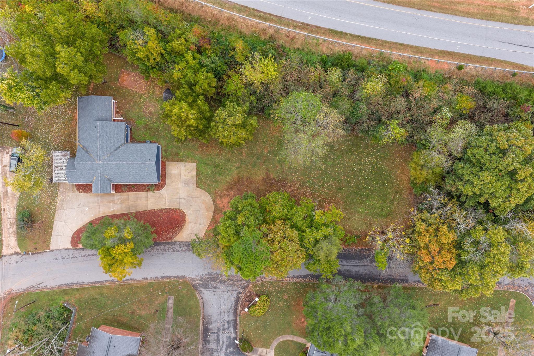 1515 Berkley Street SW — Lenoir