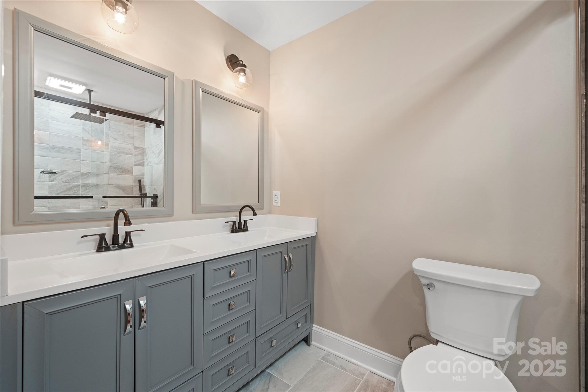 1515 Berkley Street SW — Lenoir