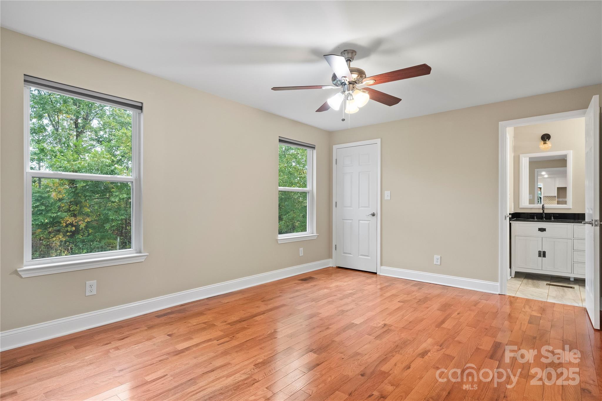 1515 Berkley Street SW — Lenoir