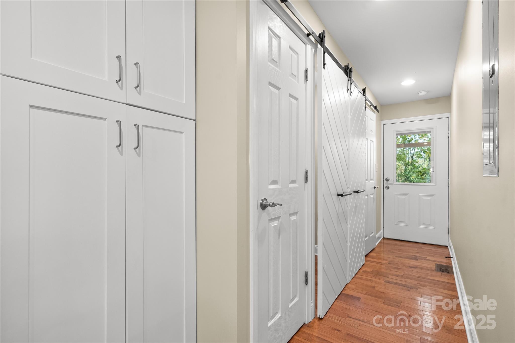 1515 Berkley Street SW — Lenoir