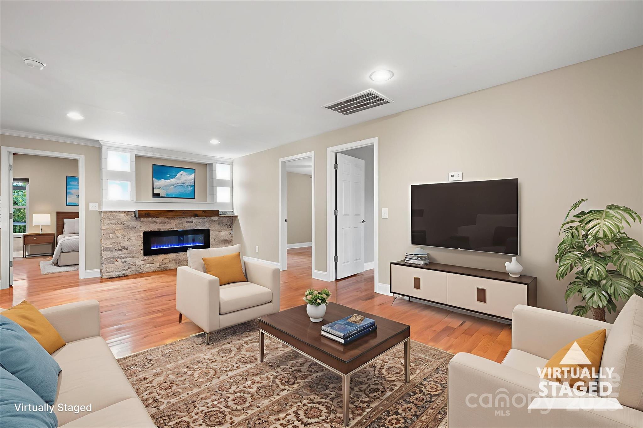 1515 Berkley Street SW — Lenoir