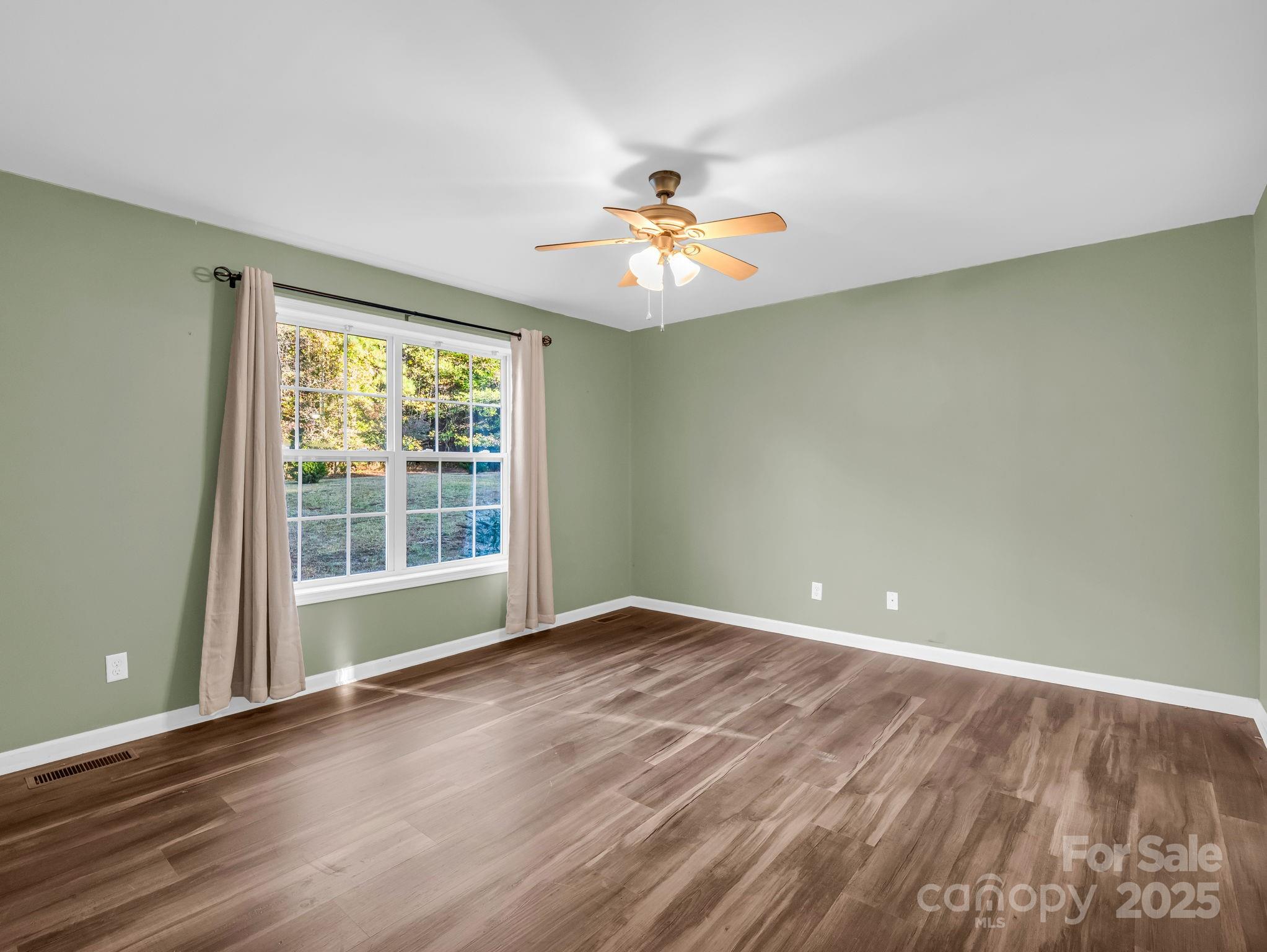 663 Landrum Road — Columbus