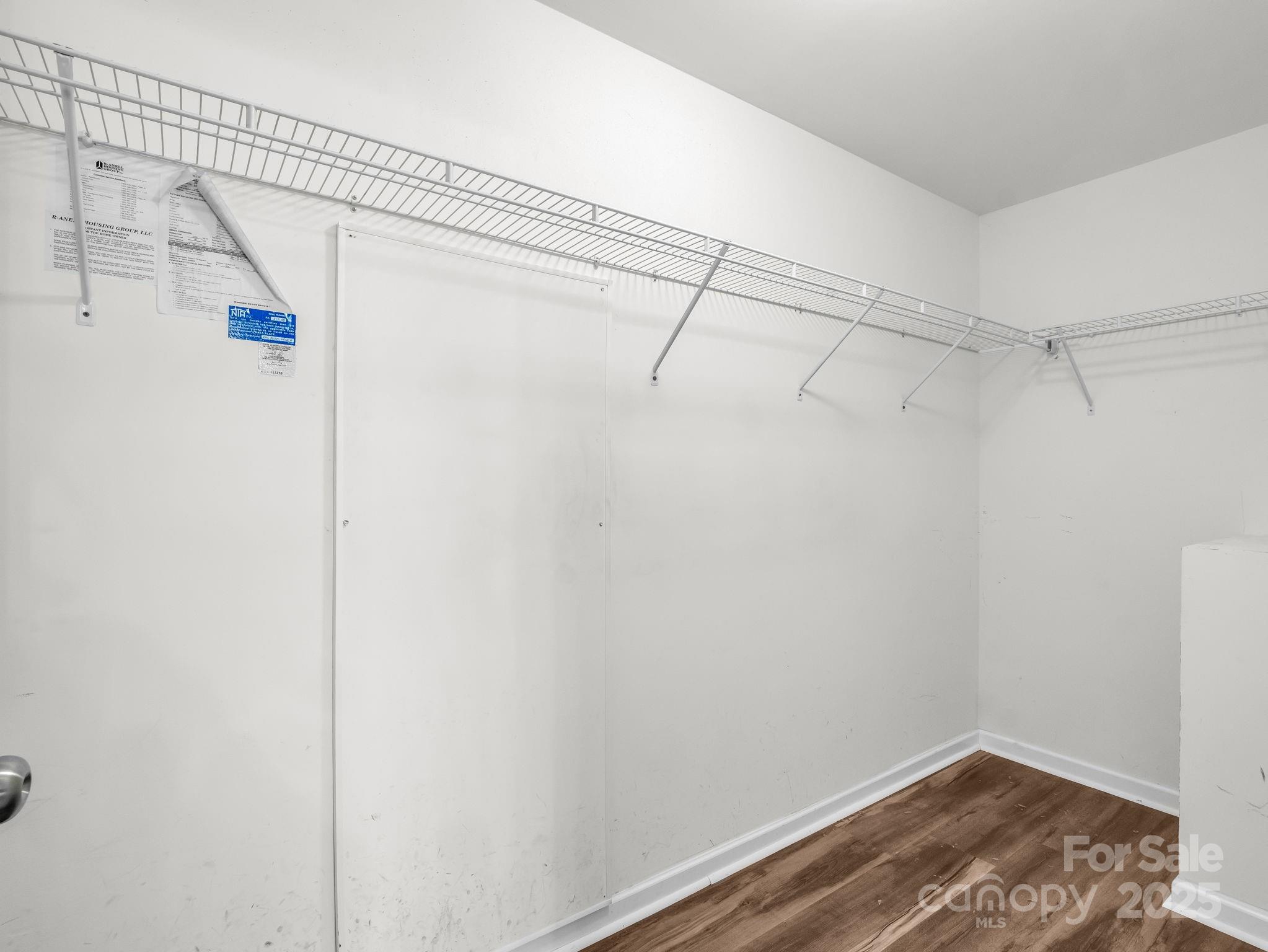 663 Landrum Road — Columbus