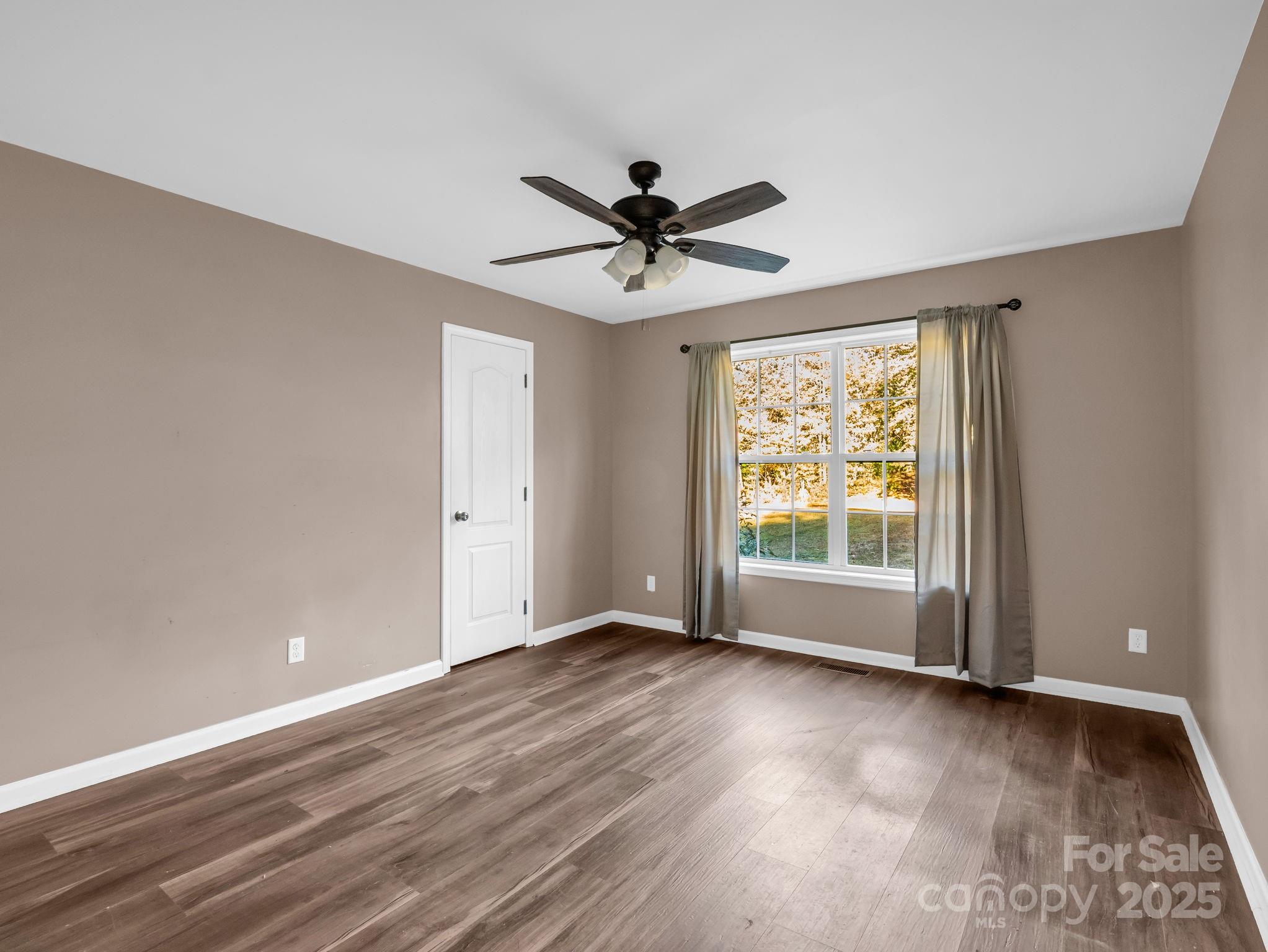 663 Landrum Road — Columbus