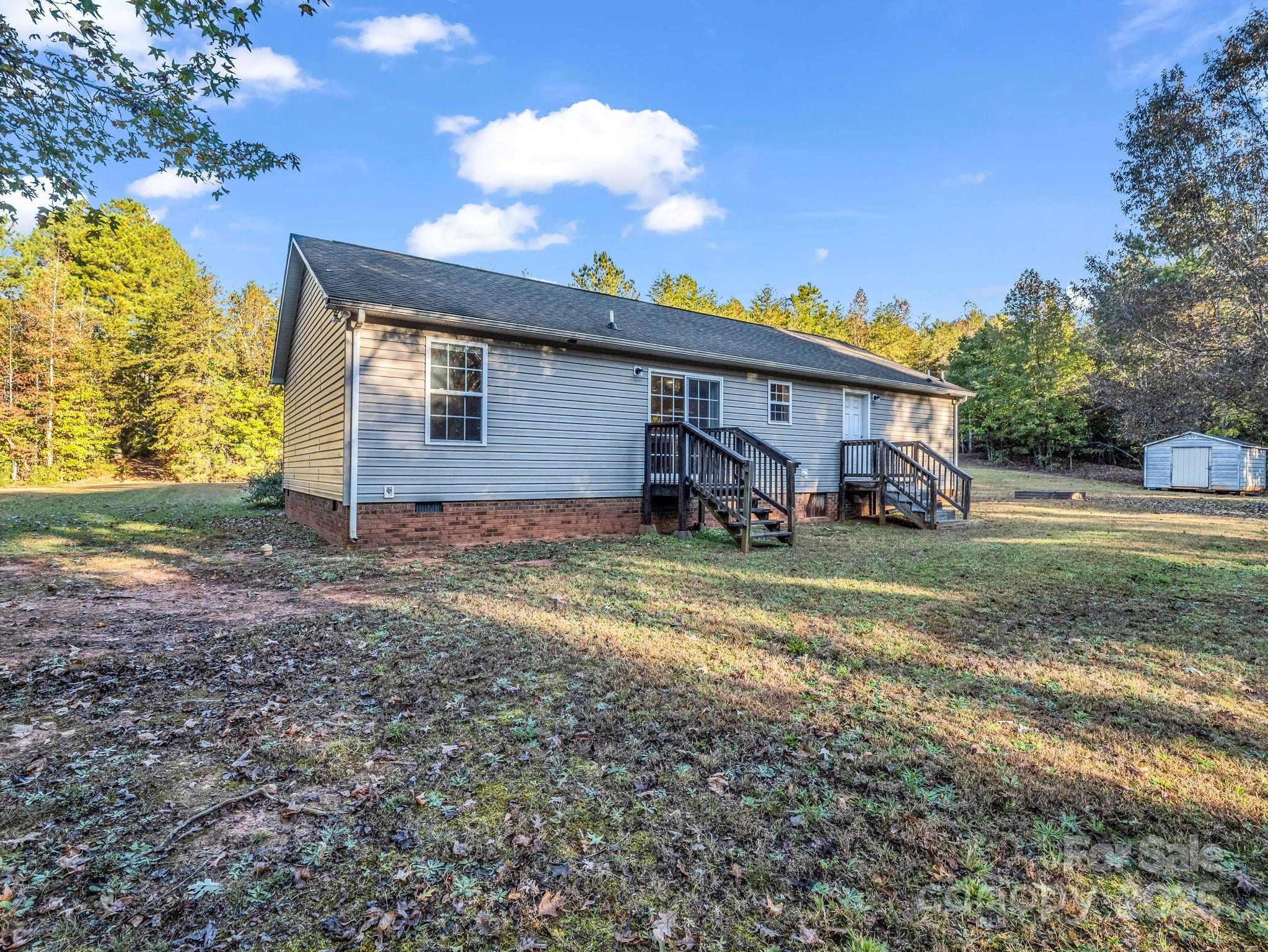 663 Landrum Road — Columbus