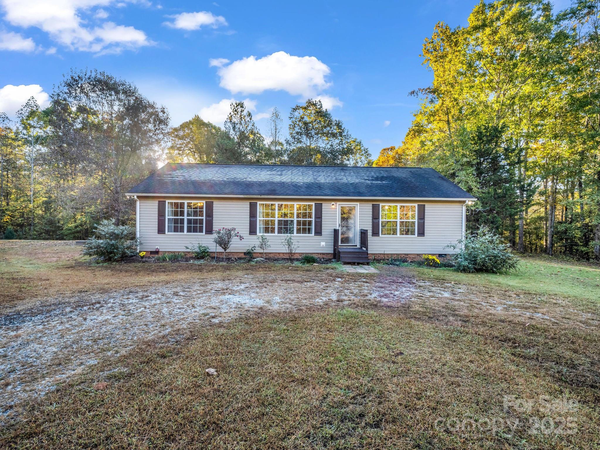 663 Landrum Road — Columbus